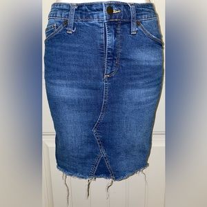 UNIVERSAL THREAD- Blue denim skirt